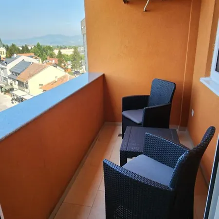 Brand New Two Bedroom And One Living In A Great Location! *