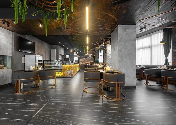 Brand New Two Bedroom And One Living In A Great Location! *